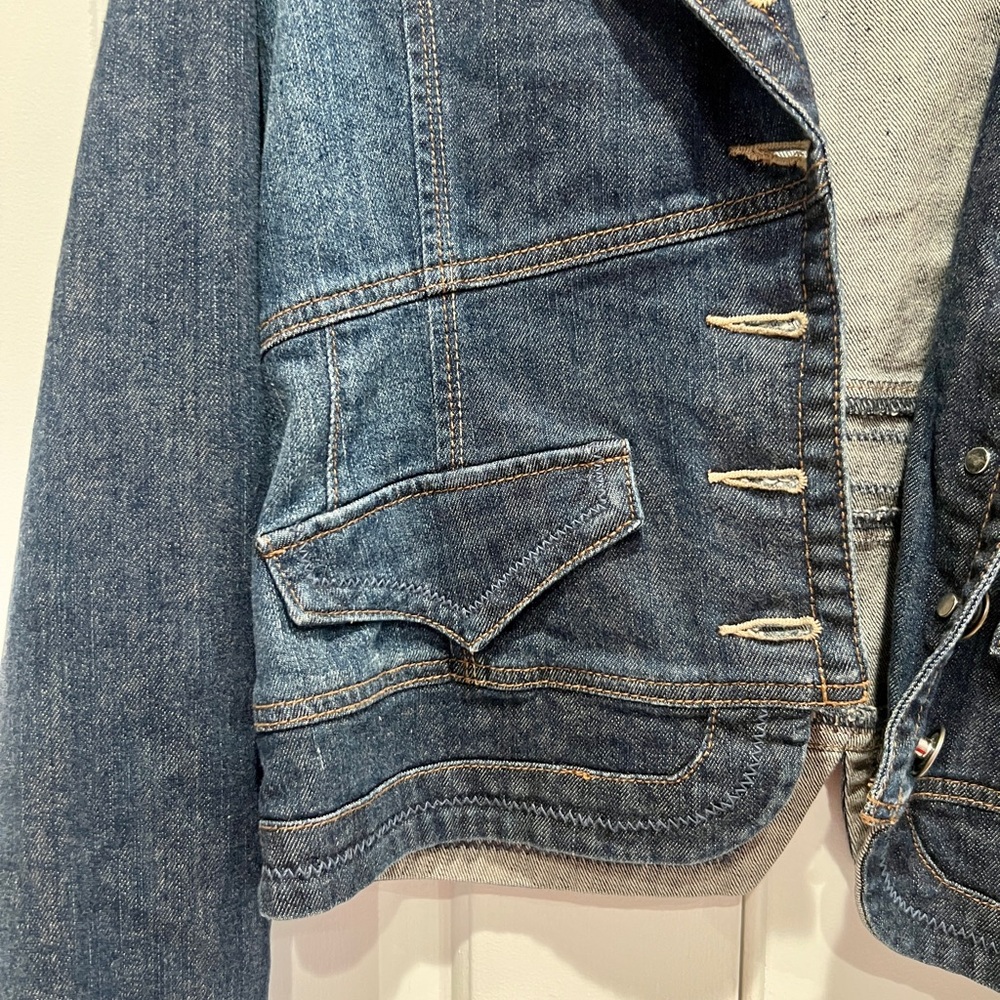 Dkny Structured Denim Jacket Size Medium - image 7